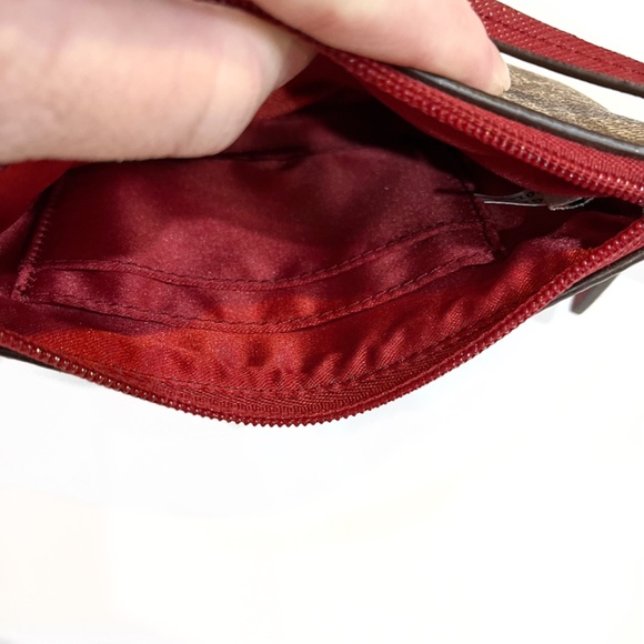 NWT Coach Khaki/Red Peyton Signature Small Wristlet - Picture 8 of 14